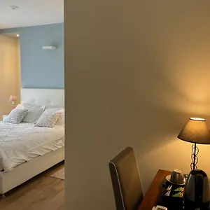 https://relais-dei-mandorli.it-lombardy.com